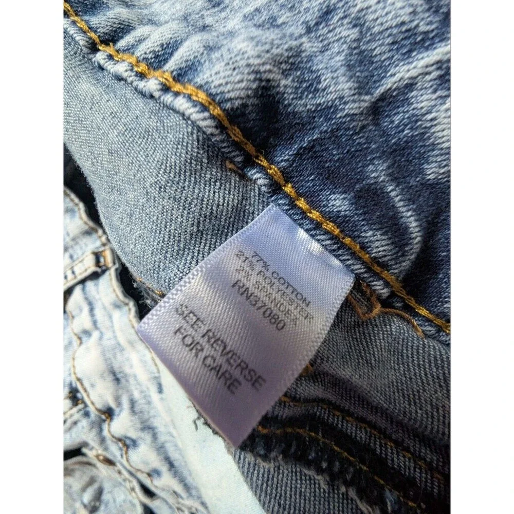 Light Wash High Rise Distressed Paint Splatter Denim Shorts 14 Y2K Festival Indi